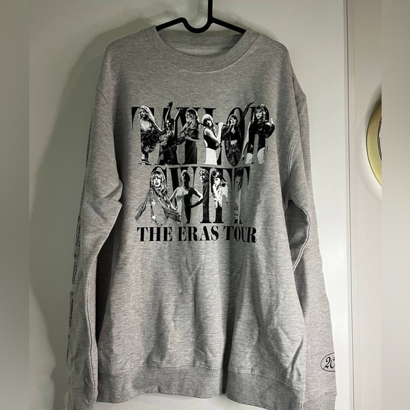 Taylor Swift Eras Tour Crew Neck Grey Sweatshirt - L - Picture 2 of 10